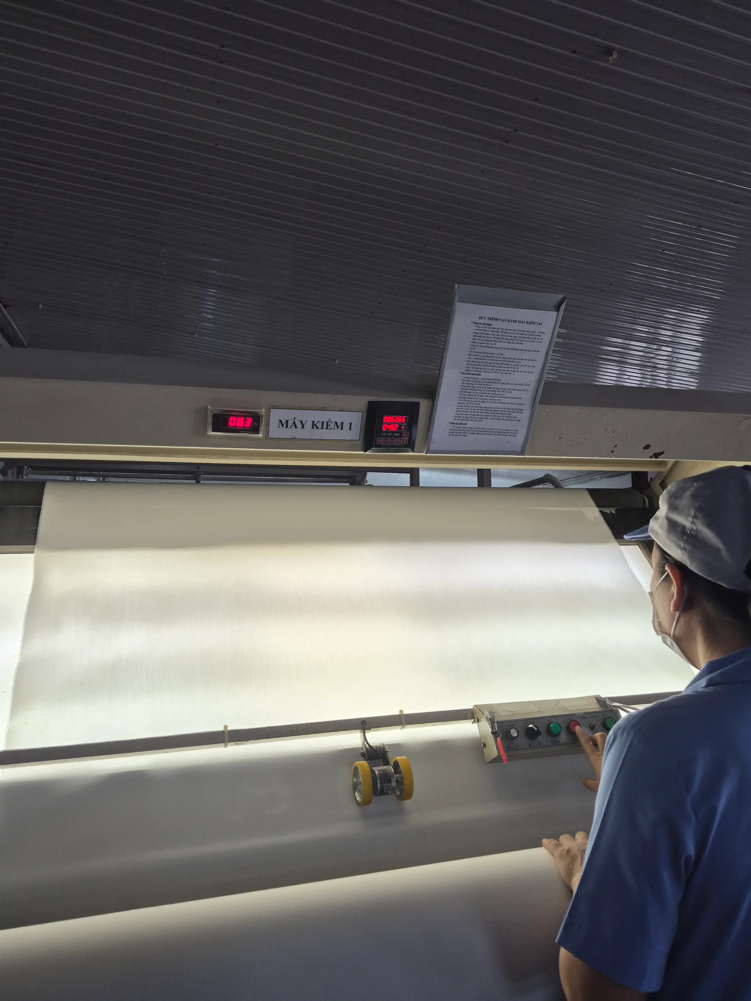 Industrial fabric inspection machine